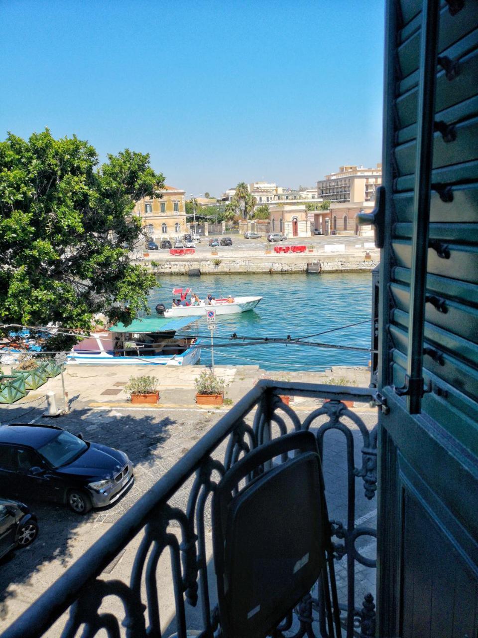 L'Approdo Delle Sirene Bed & Breakfast Сиракуза Екстериор снимка